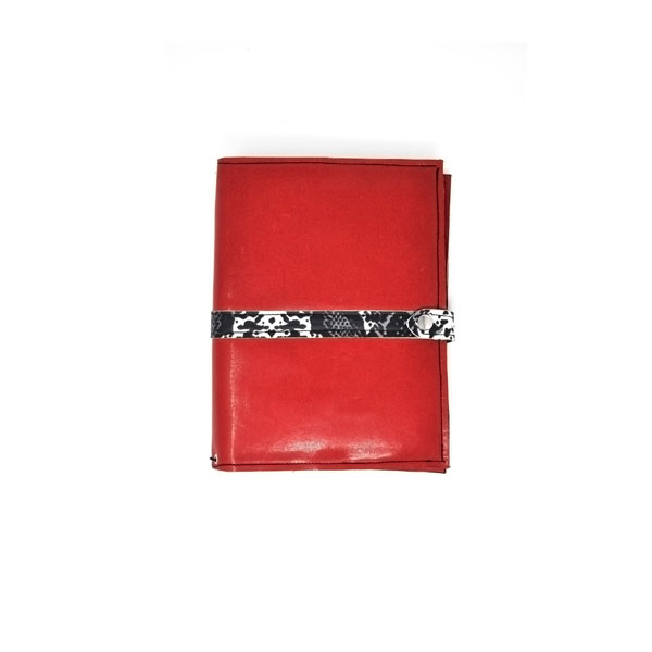 Cover agenda in pelle – Paparesta Accessories – Contemporary Jewels and  Leather Goods