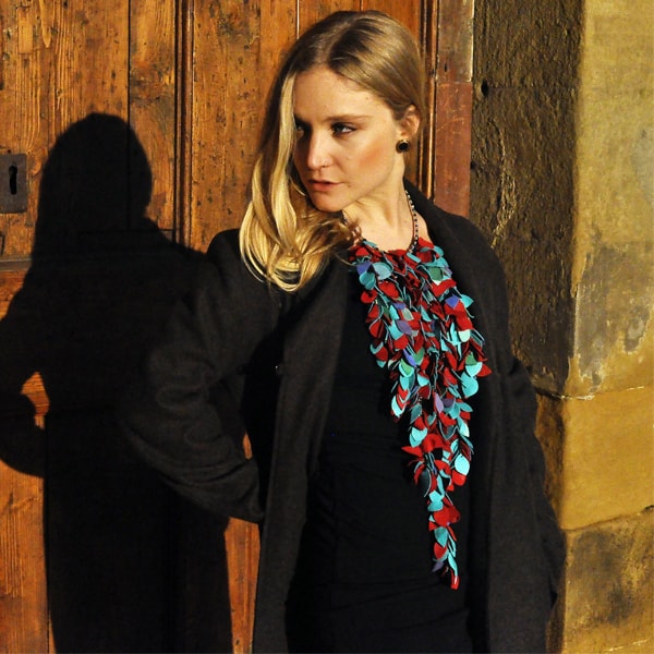 collana-pelle-azzurra